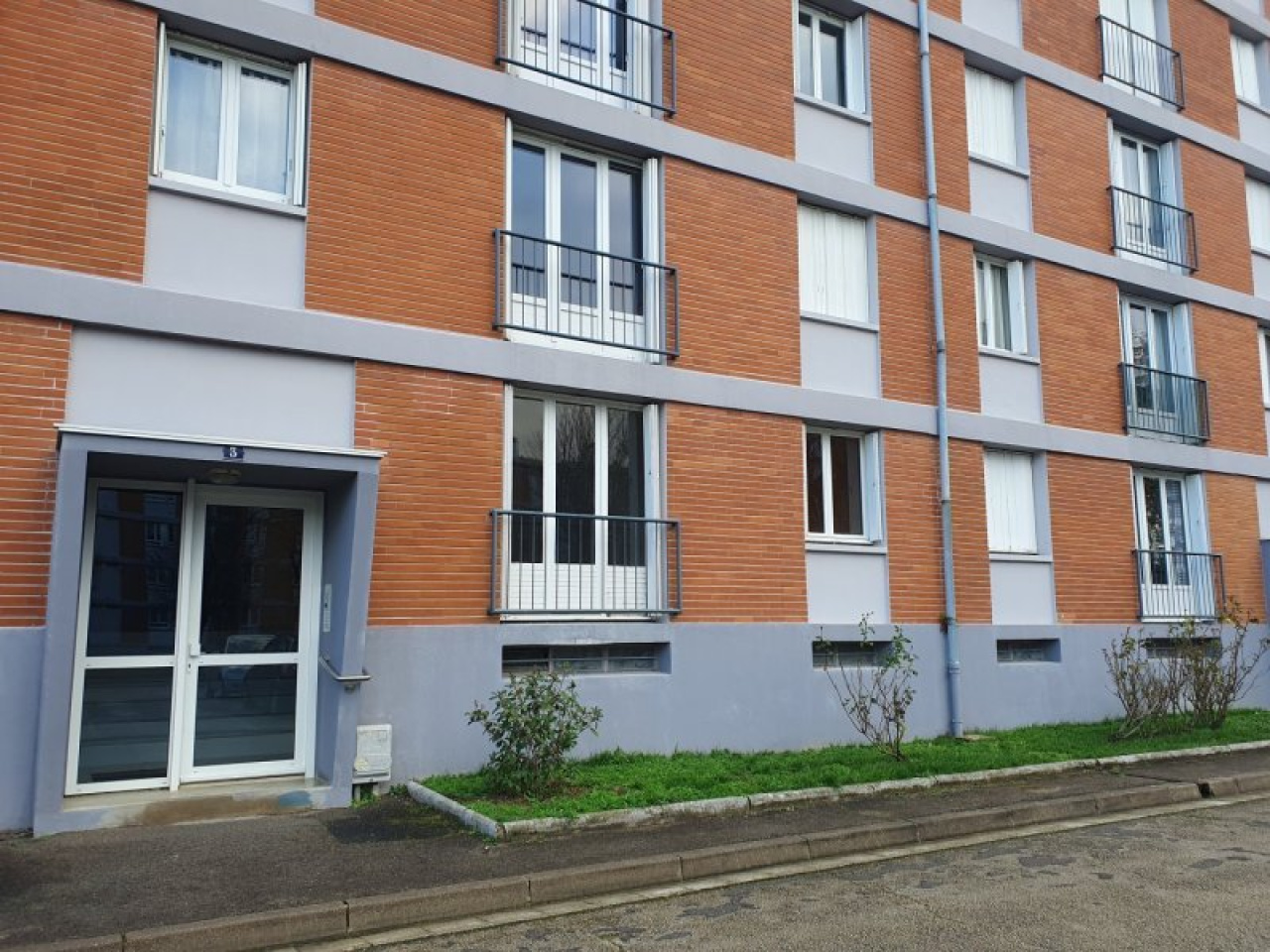 Image_1, Appartement, Saint-Julien-les-Villas, ref :100738