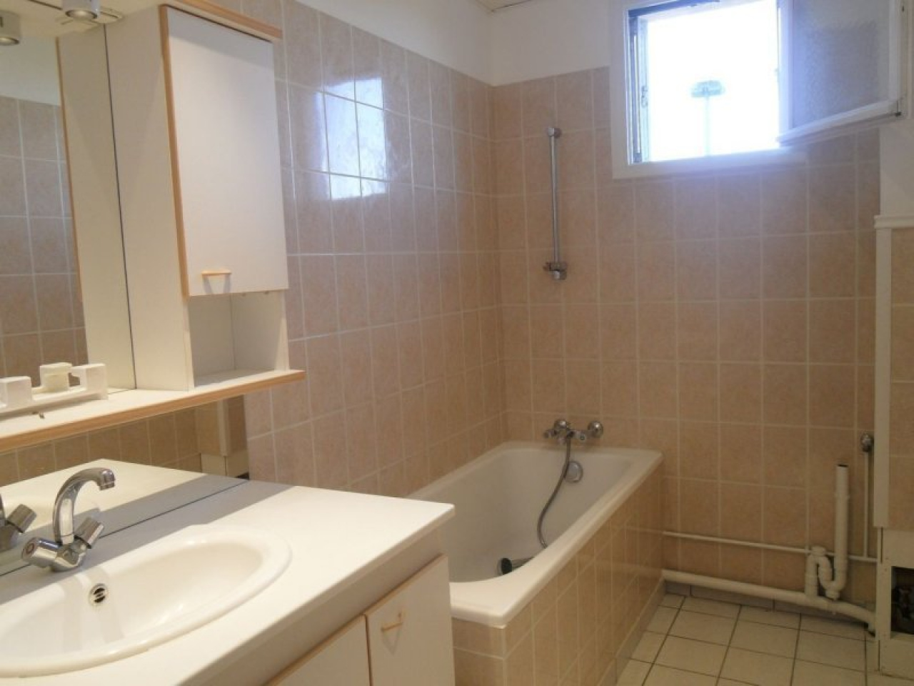 Image_5, Appartement, Saint-Julien-les-Villas, ref :6507