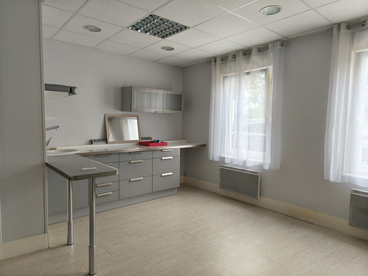 Image_3, Immeuble, Bréviandes, ref :7588